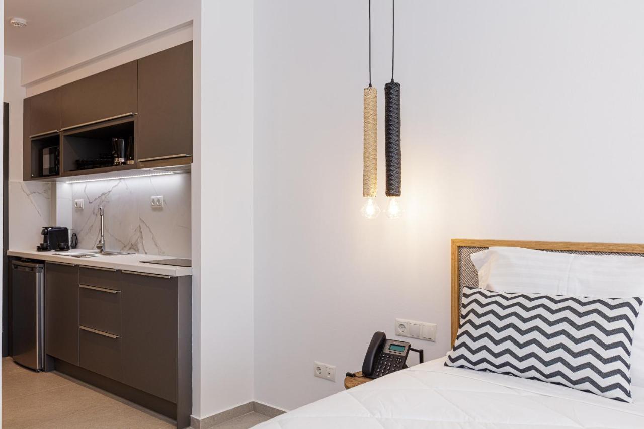 Eleven Boutique Suites Stavromenos Esterno foto